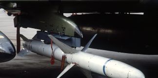 Πύραυλος αντι-ραντάρ AGM-88 HARM στα χέρια των Χούθι και έφυγε για… Ιράν