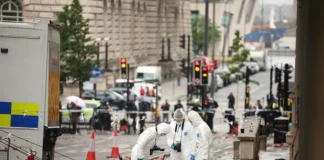 Χάος στο Λίβερπουλ: Υπό την επήρεια ουσιών ο 54χρονος που έριξε το αυτοκίνητό του στο πλήθος – 65 οι τραυματίες