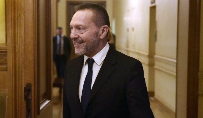 Ο Στουρνάρας, η ΤτΕ και οι επίδοξοι «μνηστήρες»