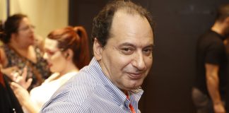 ΣΥΡΙΖΑ: Υψηλοί τόνοι από Σπίρτζη στην ΚΕ- Βολές περί ομάδας κοντά στον πρόεδρο που υποκαθιστά τα όργανα, βλέπει φαστ τρακ Συνέδριο