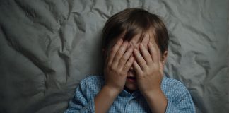 Βόλος: Καταδικάστηκε για κακοποίηση 6χρονου – Στο εδώλιο και η μητέρα