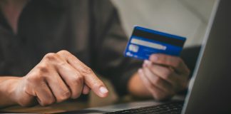 Λούτσα: Λογιστές – «μαϊμού» εξαπάτησαν ηλικιωμένες γυναίκες – «Αν είχαν μπει μέσα να με σκότωναν κιόλας»