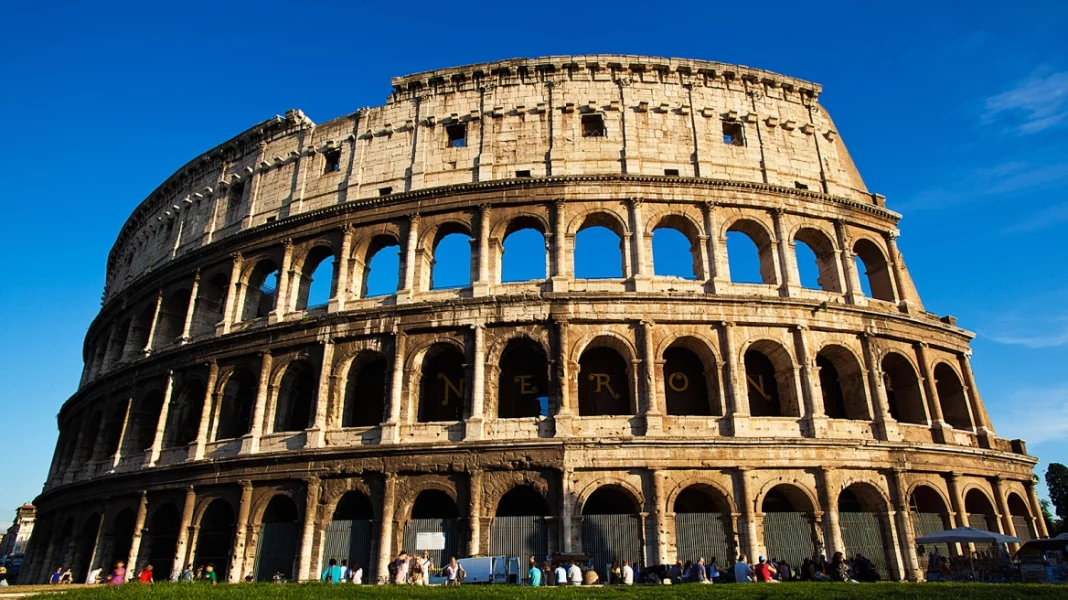 colosseum-rome-gates