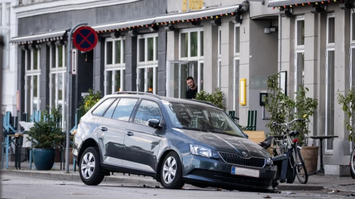 Ηλικιωμένος έπεσε με αυτοκίνητο πάνω σε πλήθος στη Κοπεγχάγη – 11 τραυματίες, τρεις σε κρίσιμη κατάσταση