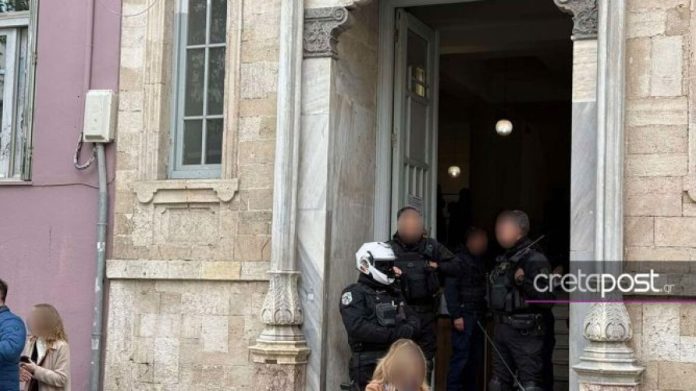 Ηράκλειο: Απολογείται ο φρουρός των φυλακών Αλικαρνασσού για το δέμα με τα ναρκωτικά