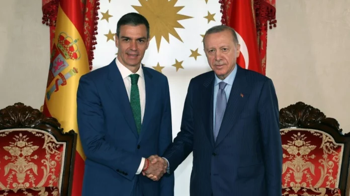 Συνάντηση Ερντογάν και Σάντσεθ – «Έντιμη η στάση της Ισπανίας για τη Γάζα», λέει η Τουρκία