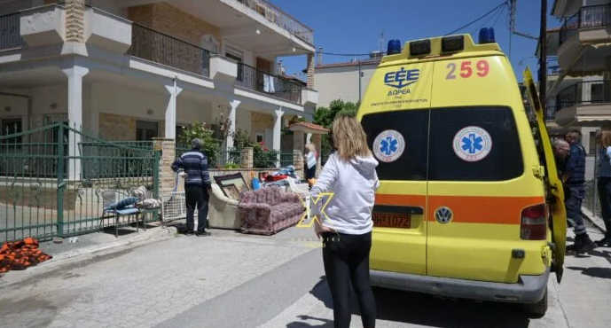 Έξωση 83χρονου στη Χαλκιδική: Συνελήφθησαν επειδή αντιστάθηκαν οι κόρες, η γυναίκα και ο εγγονός του
