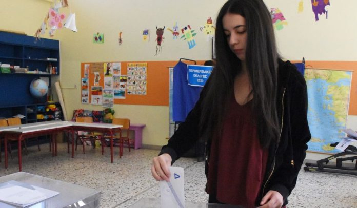 Γιατί οι νέοι ψηφοφόροι «μαυρίζουν» τη ΝΔ