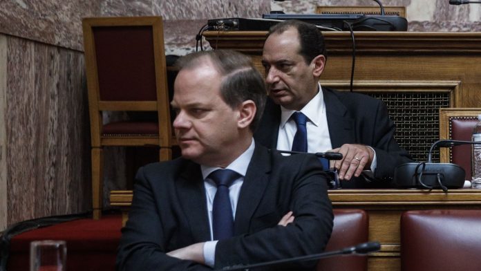 ΠΑΣΟΚ: Πώς κατέληξε στην πρόταση προανακριτικής για κακούργημα – Γιατί βάζει στο «κάδρο» Καραμανλή, Σπίρτζη και υφυπουργούς – «Αβάσιμη», λέει η ΝΔ