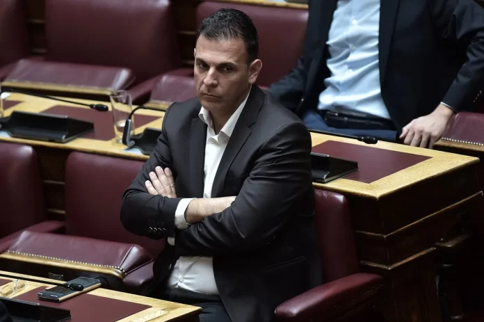 Καραμέρος: Την απόλυση Γενιδούνια την ενέκρινε ο Προέδρος της Hellenic Train μετά από επιθυμία της Νέας Δημοκρατίας