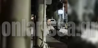 Λάρισα: Άνδρας βγήκε γυμνός στο κέντρο της πόλης και άρχισε να τραγουδάει