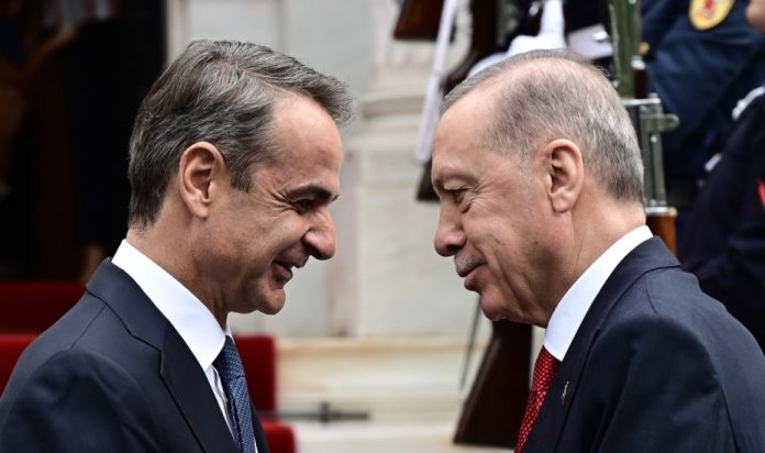 Αρνητικοί οι Τούρκοι για την άρση του casus belli, επικριτικοί οι Ρώσοι για την εμπλοκή ελληνικών F-16 στην Ουκρανία