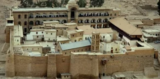 Αερολογίες από την κυβέρνηση για το κλείσιμο της Μονής Σινά – «Xαστούκι στις θρησκευτικές ελευθερίες» λέει ο εκπρόσωπος των μοναχών