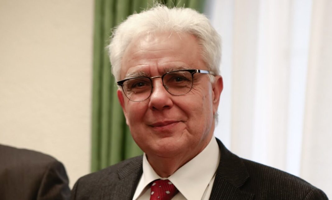 ÓÕÍÁÍÔÇÓÇ ÔÇÓ ÐÑÏÅÄÑÏÕ ÔÏÕ ÊÉÍÁË ÖÙÖÇÓ ÃÅÍÍÇÌÁÔÁ ÌÅ ÔÏ ÐÑÏÅÄÑÅÉÏ ÔÇÓ ÅÍÙÓÇÓ ÄÉÊÁÓÔÙÍ ÊÁÉ ÅÉÓÁÃÃÅËÅÙÍ <br><br> ÍÉÊÏÓ ÓÁËÁÔÁÓ