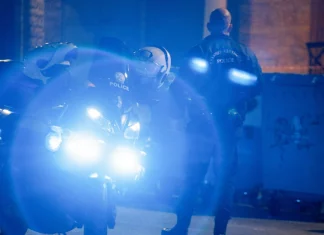 Λάρισα: Τρεις ανήλικες υπέδειξαν πλαστές ταυτότητες και συνελήφθησαν