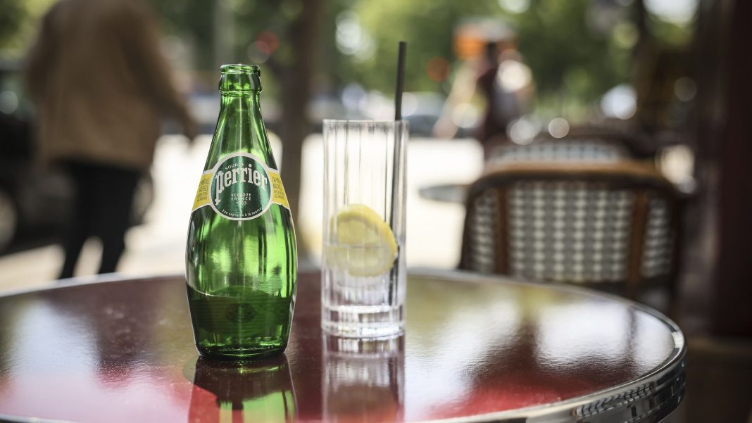 perrier_macron_2005_1920-1080_new