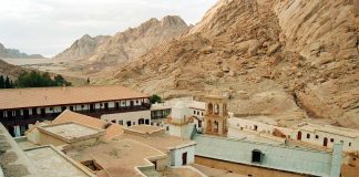 Μονή Σινά: Η δικαστική απόφαση δεν αναγνωρίζει πλήρως το ιδιοκτησιακό καθεστώς! Δεν το ήξερε ο κ. Γεραπετρίτης;