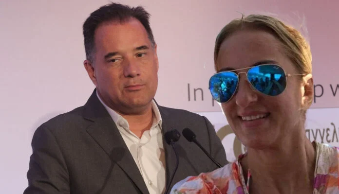 synergatida_adoni-696x399