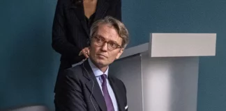 Παραιτήθηκε ο νέος σύμβουλος εθνικής ασφαλείας της Σουηδίας, λόγω παλιότερων φωτογραφιών του σε ιστότοπο γνωριμιών