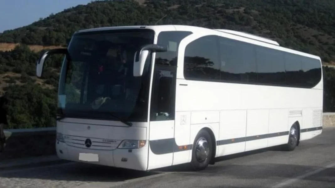 touristiko-leoforeio-640x375