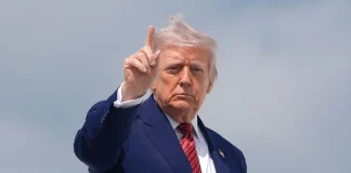 Ο Τραμπ κλιμακώνει τον εμπορικό πόλεμο με την ΕΕ: «Θα παίξω το παιχνίδι όπως ξέρω εγώ» – Σεβασμό ζητά η Ευρώπη