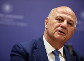 Ο Κώστας Τσιάρας καρατόμησε τον πρόεδρο του ΟΠΕΚΕΠΕ Νικόλαο Σαλάτα