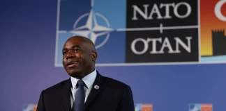 Κυρώσεις της Βρετανίας σε βάρος του στρατιωτικού, ενεργειακού και χρηματοοικονομικού τομέα της Ρωσίας