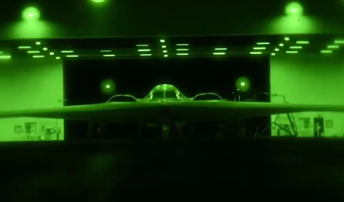 Το Πεντάγωνο δημοσίευσε πλάνα από τα 7 B-2 Stealth που βομβάρδισαν τις πυρηνικές εγκαταστάσεις του Ιράν (VIDEO)