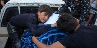 Γάζα: Δεκάδες Παλαιστίνιοι νεκροί από ισραηλινά πλήγματα – Πολλοί περίμεναν να πάρουν τρόφιμα και αλεύρι