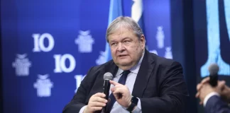 Όταν ο Βενιζέλος κατηγορούσε την κυβέρνηση Τσίπρα για εσχάτη προδοσία