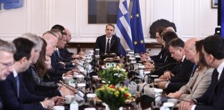 Η κυβέρνηση λέει ότι για τον ΟΠΕΚΕΠΕ φταίει το ΠΑΣΟΚ, αλλά δεν εξηγεί γιατί συγκυβερνά με το… ΠΑΣΟΚ