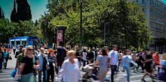 Ο πονοκέφαλος του 28% αναποφάσιστων ψηφοφόρων της ΝΔ