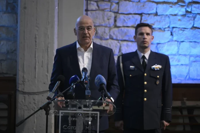 Κάποιοι τα «χώνουν» στον …Δένδια για τον Χαφτάρ!