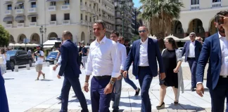 Πρωτοφανή μέτρα ασφαλείας στις μετακινήσεις του Κ.Μητσοτάκη – 22 αυτοκίνητα με αστυνομικούς τον συνοδεύουν – Τι φοβάται; (VIDEO)