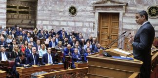 Δυσαρέσκεια για την «ανακύκλωση» υφυπουργών