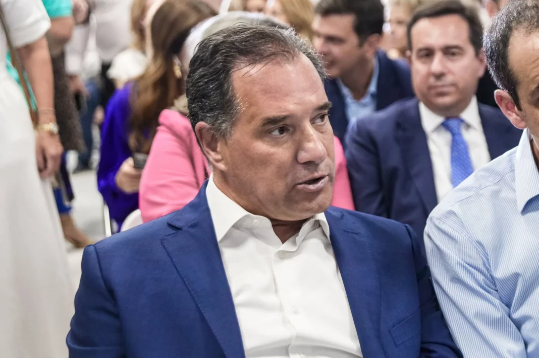 adonis_omada_alitheias1