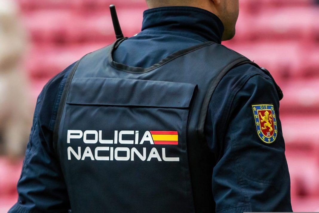 astynomia-ispania-scaled-1-1536x1024