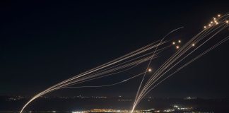 Πόλεμος στη Μέση Ανατολή: «Τρύπησαν» το Iron Dome του Ισραήλ οι βαλλιστικοί πύραυλοι του Ιράν;