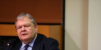 Ευ. Βενιζέλος για απόφαση κατά “Σπαρτιατών”: “Ο όλος αριθμός των βουλευτών είναι 300, δεν σας καταλαμβάνω εξαπίνης”