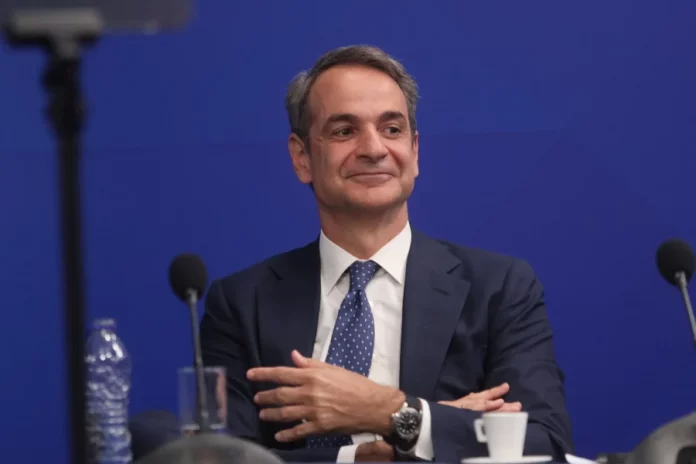 Το «σπάσιμο» Μητσοτάκη σε Σαμαρά – Καραμανλή