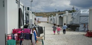 Αντιπερισπασμός στον ΟΠΕΚΕΠΕ με τους μετανάστες και τα εθνικά θέματα;