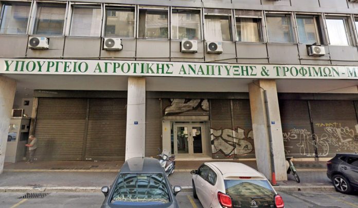 Απίστευτα κόλπα υπουργού στον αμαρτωλό ΟΠΕΚΕΠΕ