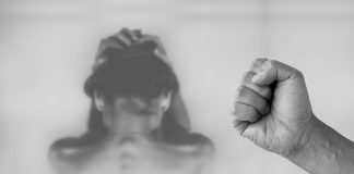 Πύργος: Συνελήφθη άνδρας για ενδοοικογενειακή βία – Είχε βίντεο αγνώστων εστιασμένα σε σημεία του σώματός τους