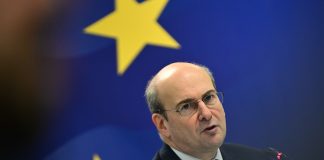 Νέες… υποσχέσεις Χατζηδάκη για τα δάνεια σε ελβετικό φράγκο