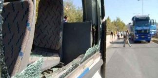 Ρομά πέταξαν πέτρες και τραυμάτισαν οδηγούς λεωφορείων στον Ασπρόπυργο