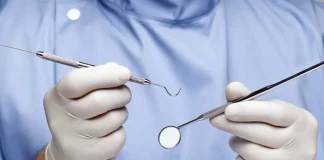 Συνελήφθη 22χρονος ψευτο-οδοντίατρος στην Τσεχία που έκανε απονευρώσεις με… οδηγίες από το Ίντερνετ