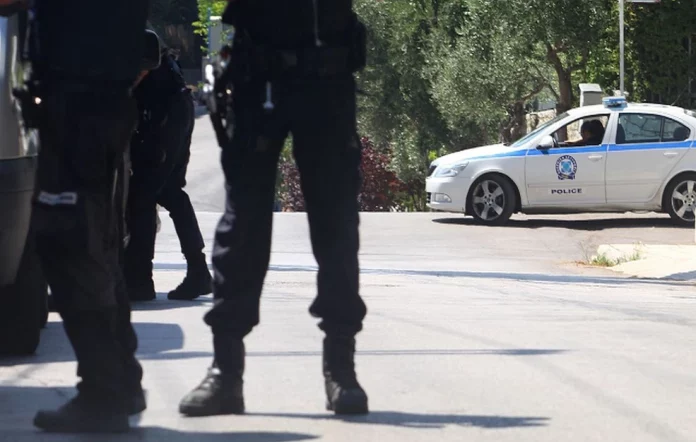 Συνελήφθησαν τρεις διακινητές μεταναστών στον Έβρο