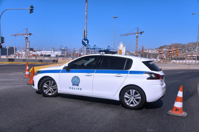 Θεσσαλονίκη: Συνελήφθη 32χρονος για παράνομη διακίνηση μεταναστών – Εντοπίστηκαν πέντε αλλοδαποί χωρίς έγγραφα