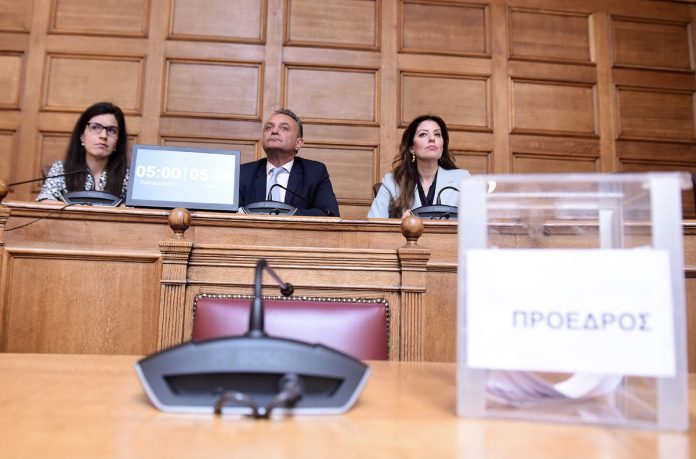 Βουλή: Μόνο με βουλευτές της ΝΔ το προεδρείο της Προανακριτικής για τον Καραμανλή – Πρόεδρος ο Σταύρος Κελέτσης
