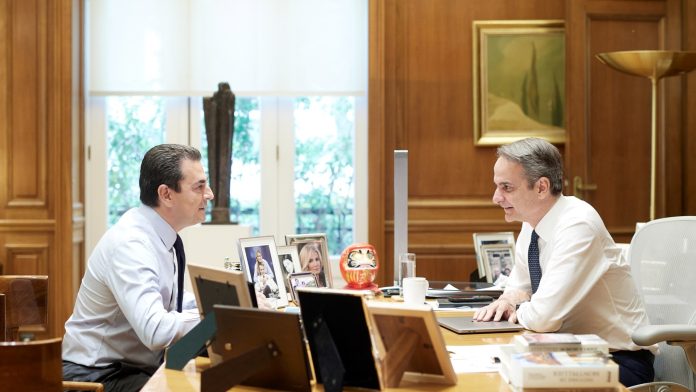 «Οδικός χάρτης» με ορίζοντα τις εκλογές – Ο Μητσοτάκης οργανώνει κόμμα και κυβέρνηση, κοιτάζοντας το 2026